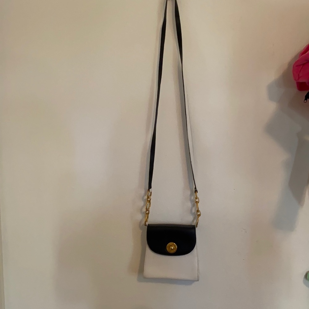 Mondi purse